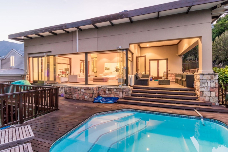 4 Bedroom Property for Sale in Newlands Western Cape